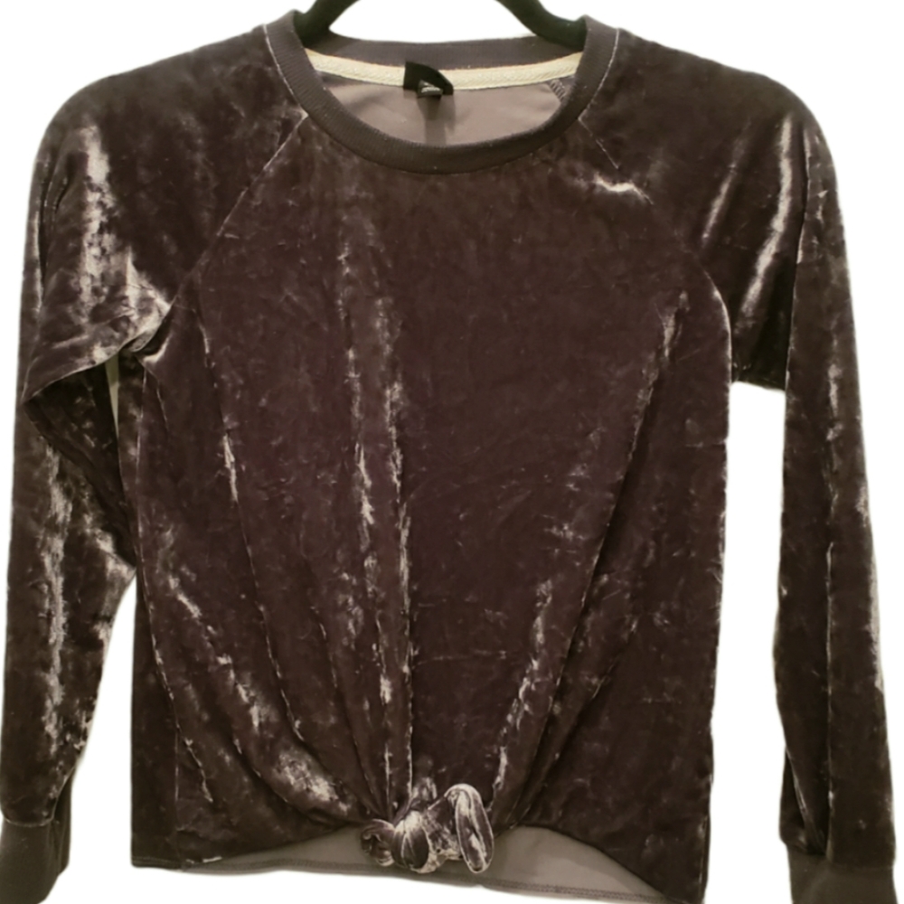 ART CLASS Juniors Crushed Velvet Top - Picture 1 of 4